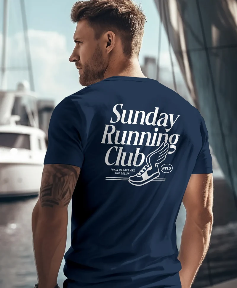 Herren T-Shirt Backprint Sport Laufen Joggen Grafik Sunday Running Club Retro Fashion Streetstyle
