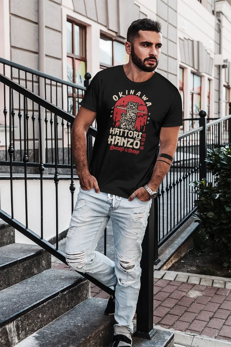 Herren T-Shirt Hattori Hanzo Sword and Sushi Okinawa Japan Schriftzeichen Fashion Streetstyle
