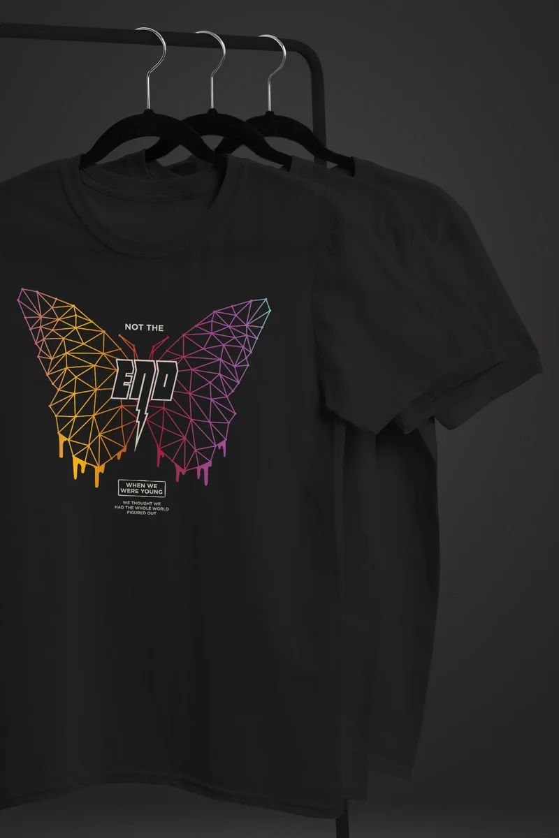Herren T-Shirt Schmetterling Geometric Design Butterlfy Spruch Not the End Printshirt Fashion Streetstyle
