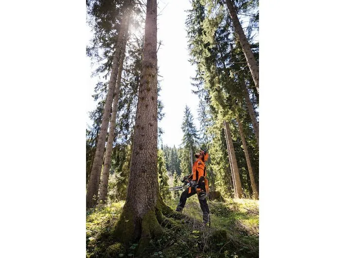 STIHL MS 462 C-M 28 72.2cc 28″ 13 Lbs Fuel-Efficient Gas-Powered M-Tronic C-M Chainsaw w/Bar & Chain