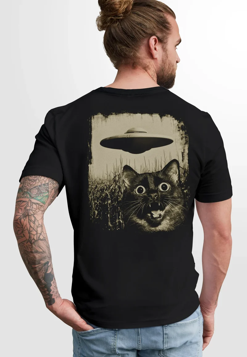 Herren T-Shirt UFO Katze Alien Print Aufdruck Printshirt Männer Fashion Streetstyle