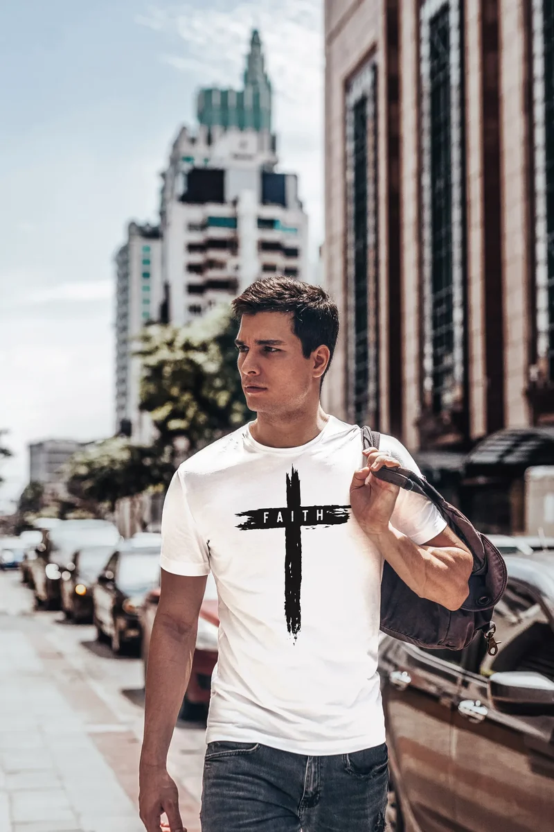 Herren T-Shirt Printshirt Aufdruck Kreuz Cross Faith Glaube Trend-Motiv Techwear Fashion Streetstyle