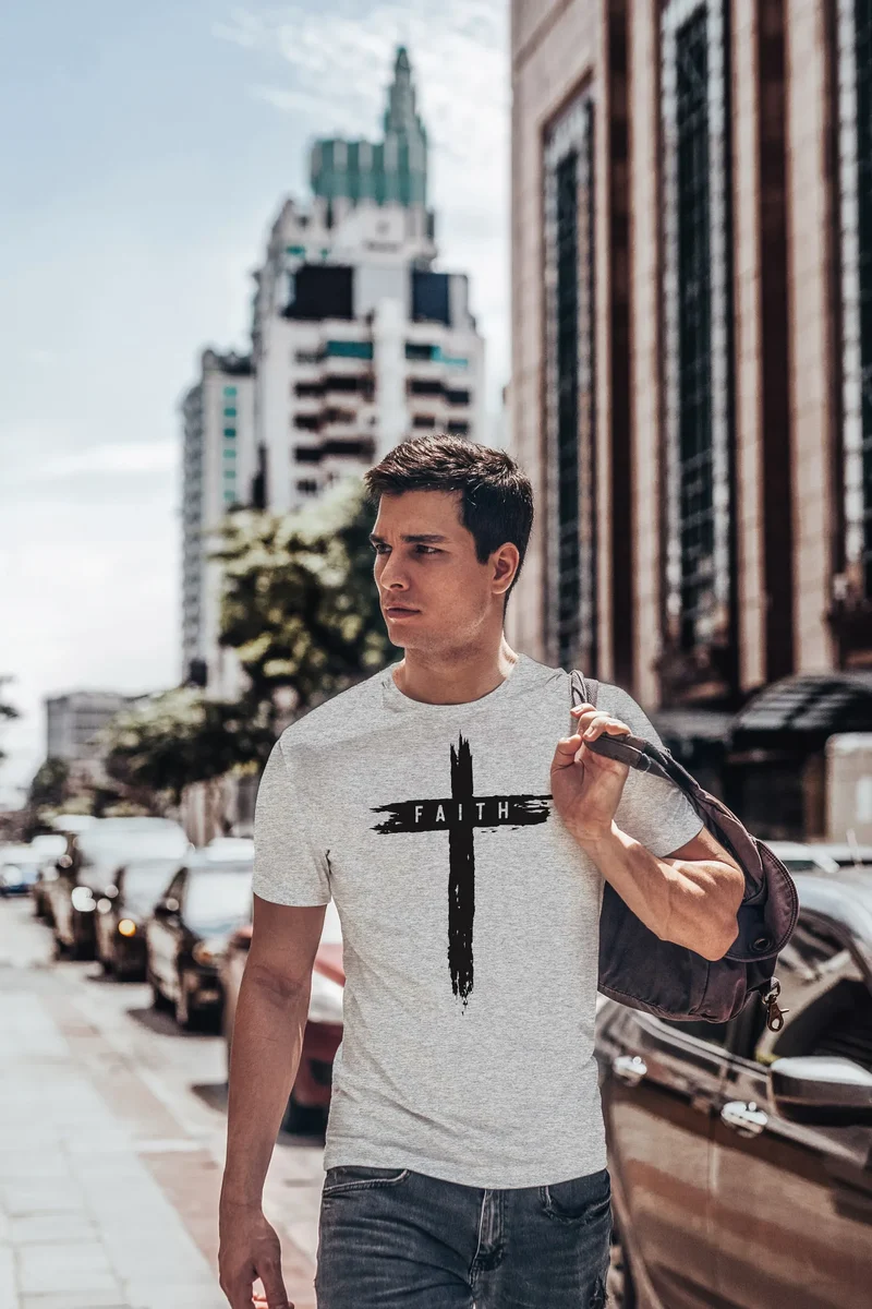 Herren T-Shirt Printshirt Aufdruck Kreuz Cross Faith Glaube Trend-Motiv Techwear Fashion Streetstyle