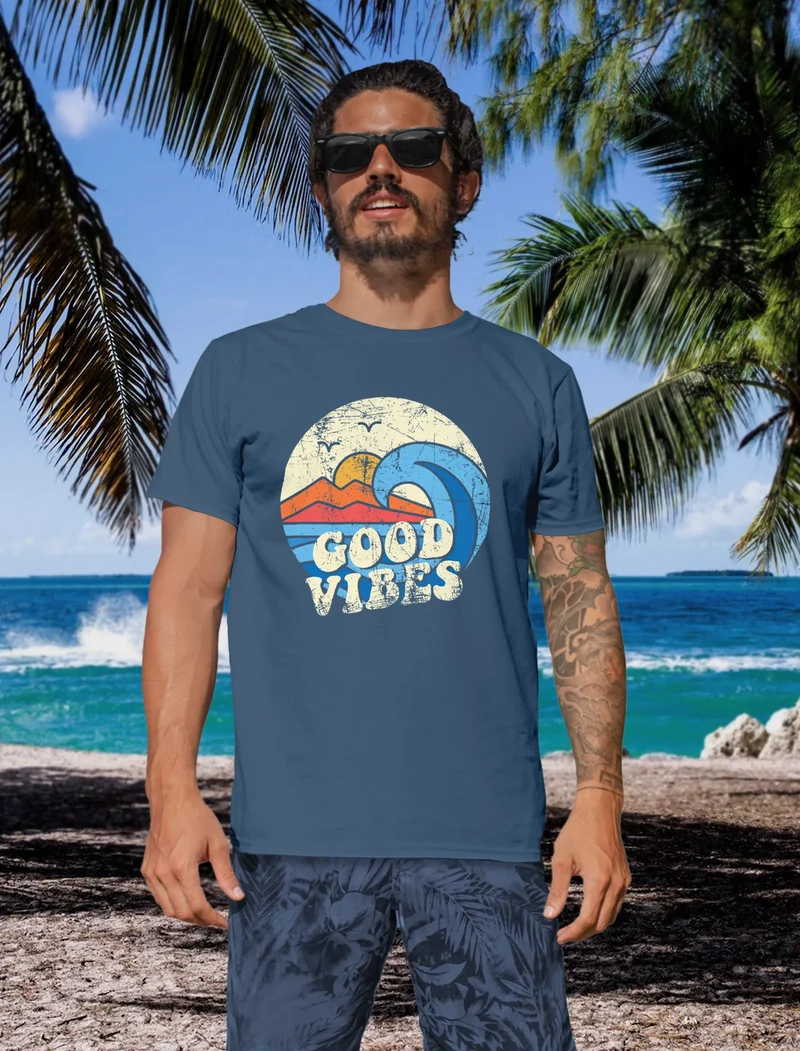 Herren T-Shirt Good Vibes Welle Hippie Slogan Statement Surf Design Vintage Retro Fashion Streetstyle