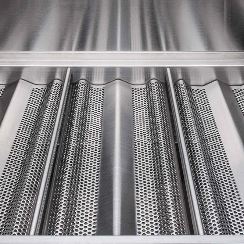 Blaze 32 In. 4 Burner Prelude LBM Gas Grill