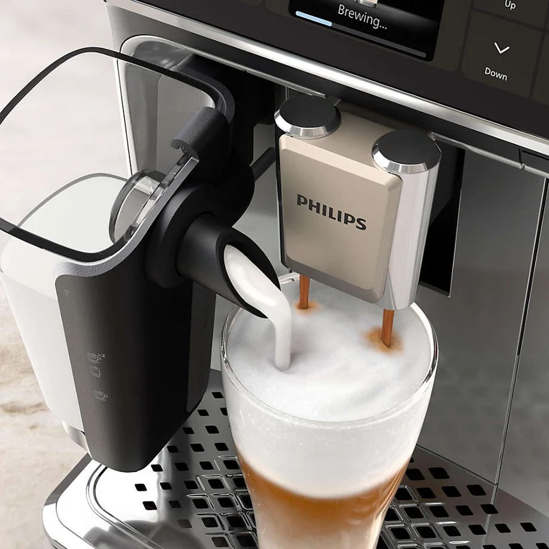 Philips 5500 Series Fully-Automatic Espresso Machine with LatteGo & Iced Coffee
