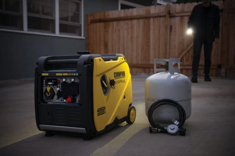 Champion 200994 3650/4650W Dual Fuel Inverter Generator