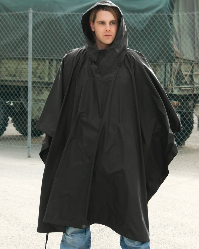 PONCHO PE R/S 780GR. in 4. Farben